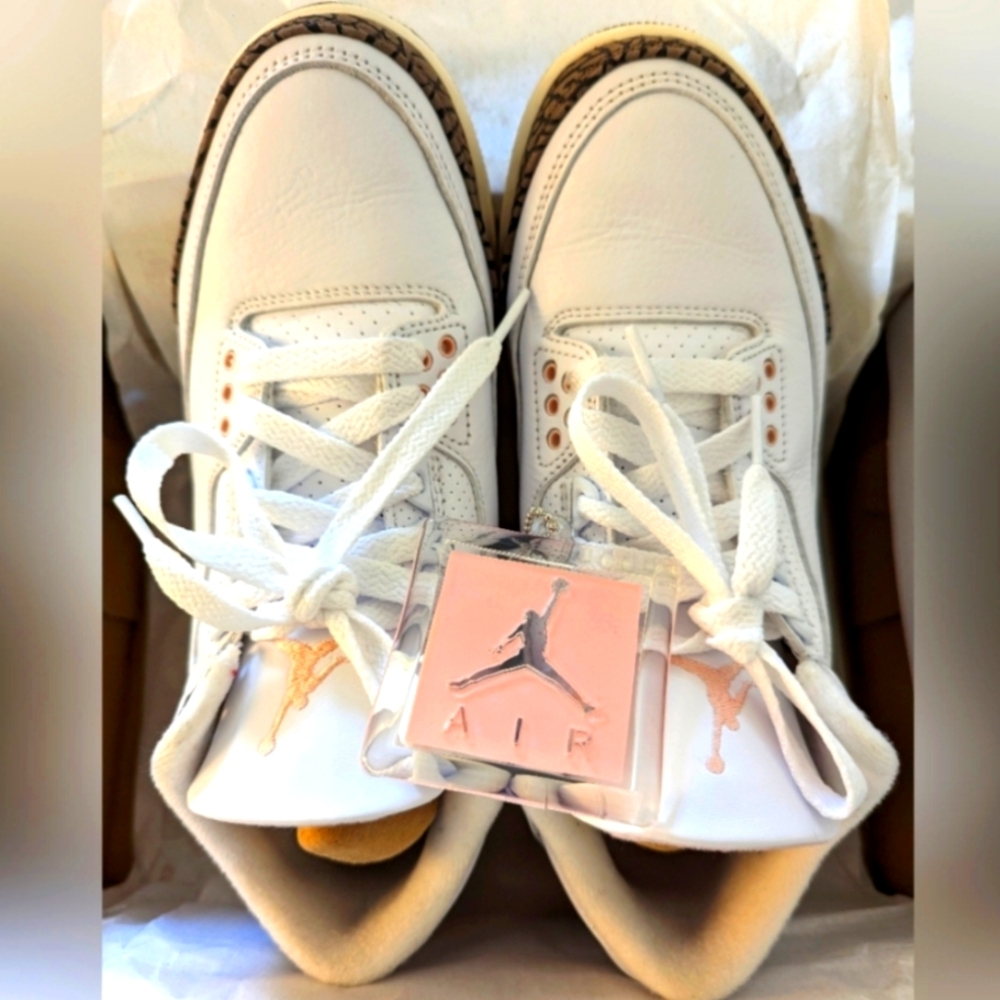 Nike Women's Air Jordan 3 Retro NWT